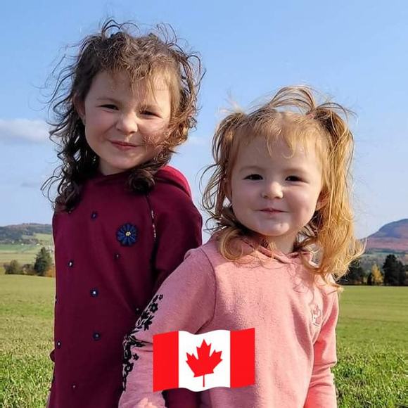 Meet your Posher, Caroline - Picture 1 of 1